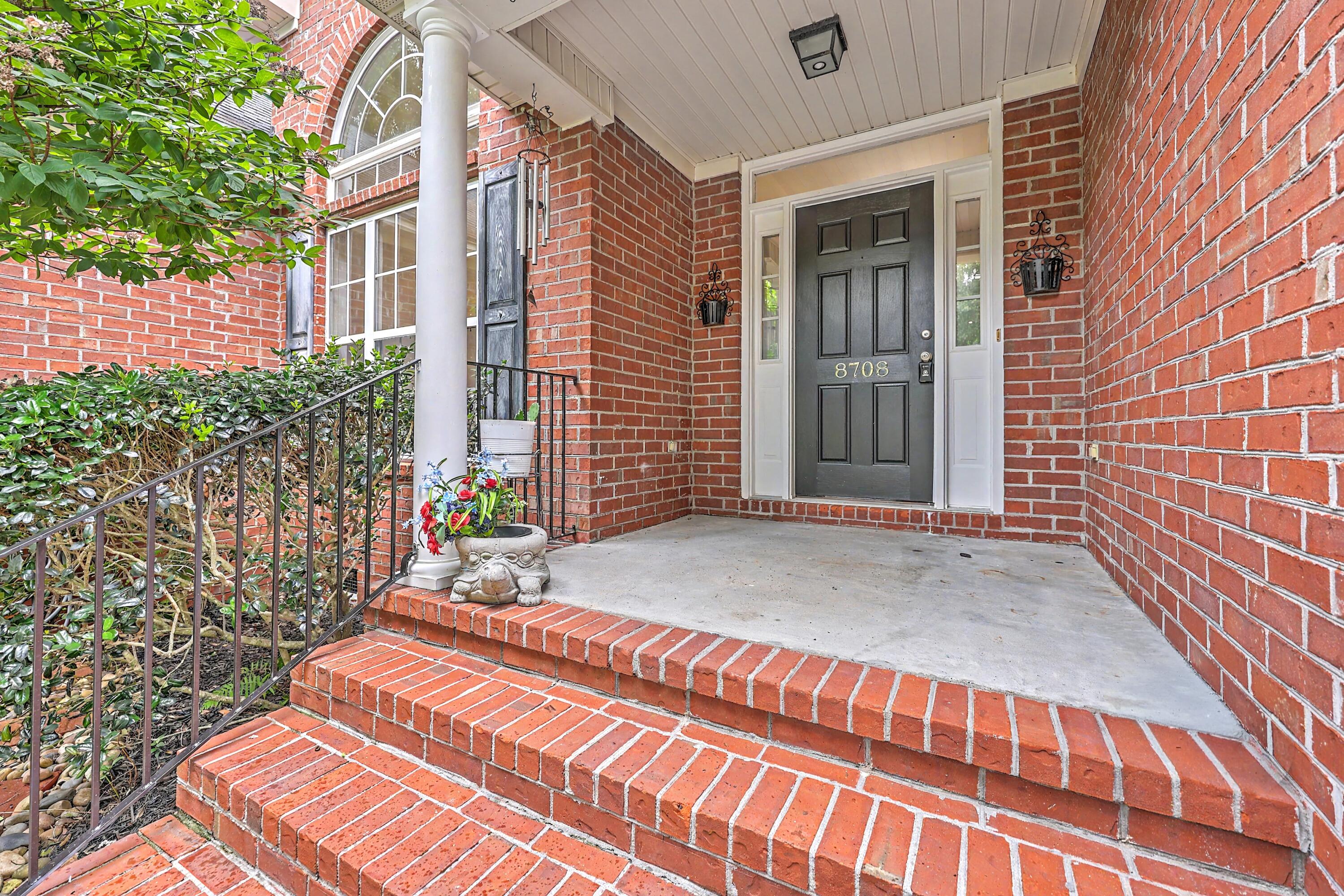 8708 Alexandria Drive