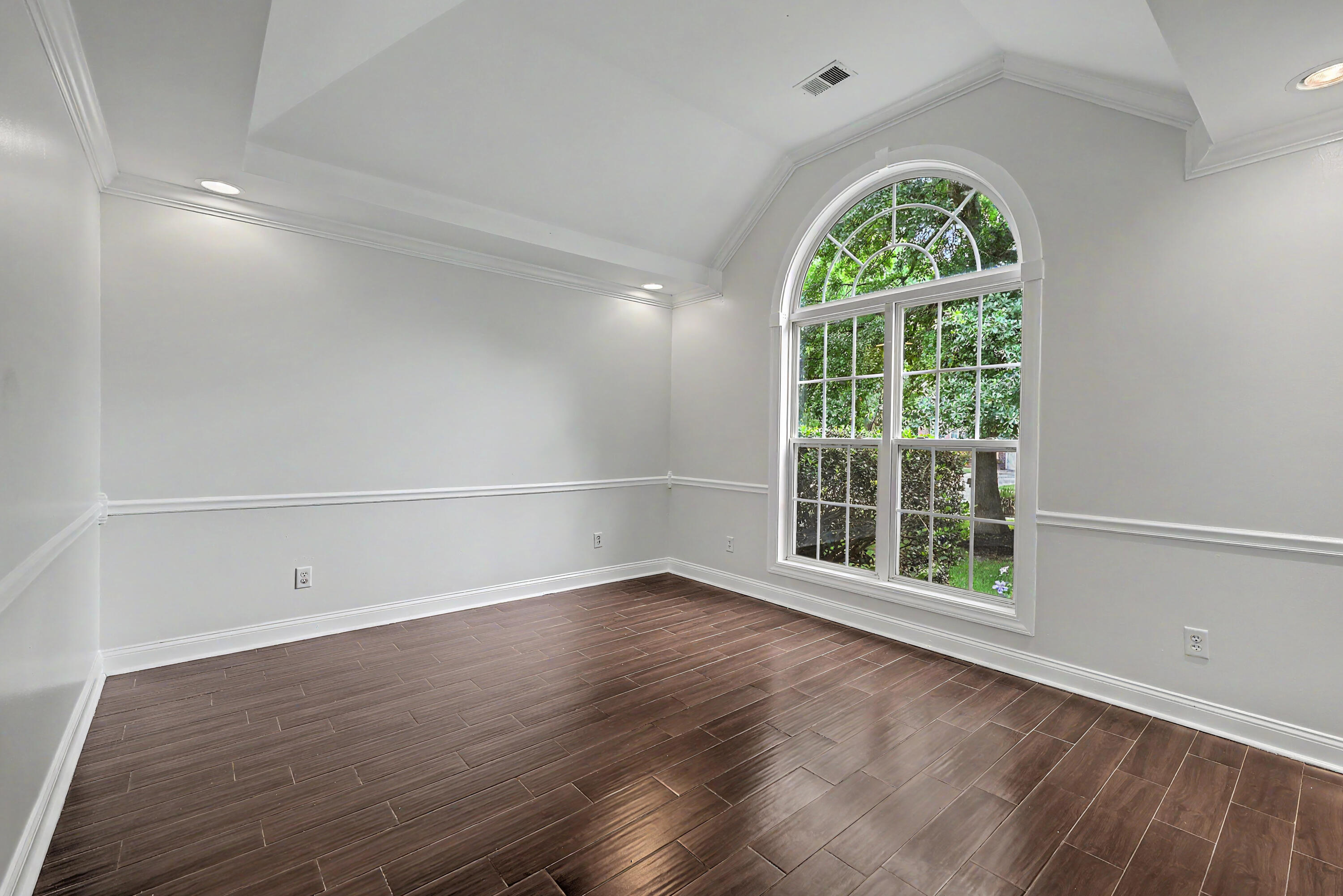 8708 Alexandria Drive