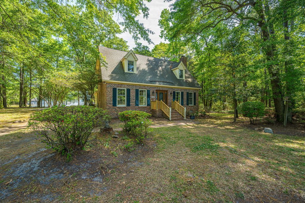 Photo of 6228 Hollywood Drive, Hollywood, SC 29449 (MLS # 26011021)