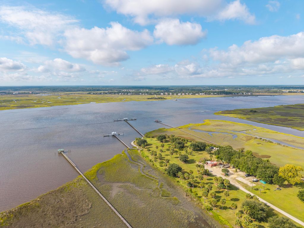 Photo of 200 Wappoo Road, Charleston, SC 29407 (MLS # 25026622)
