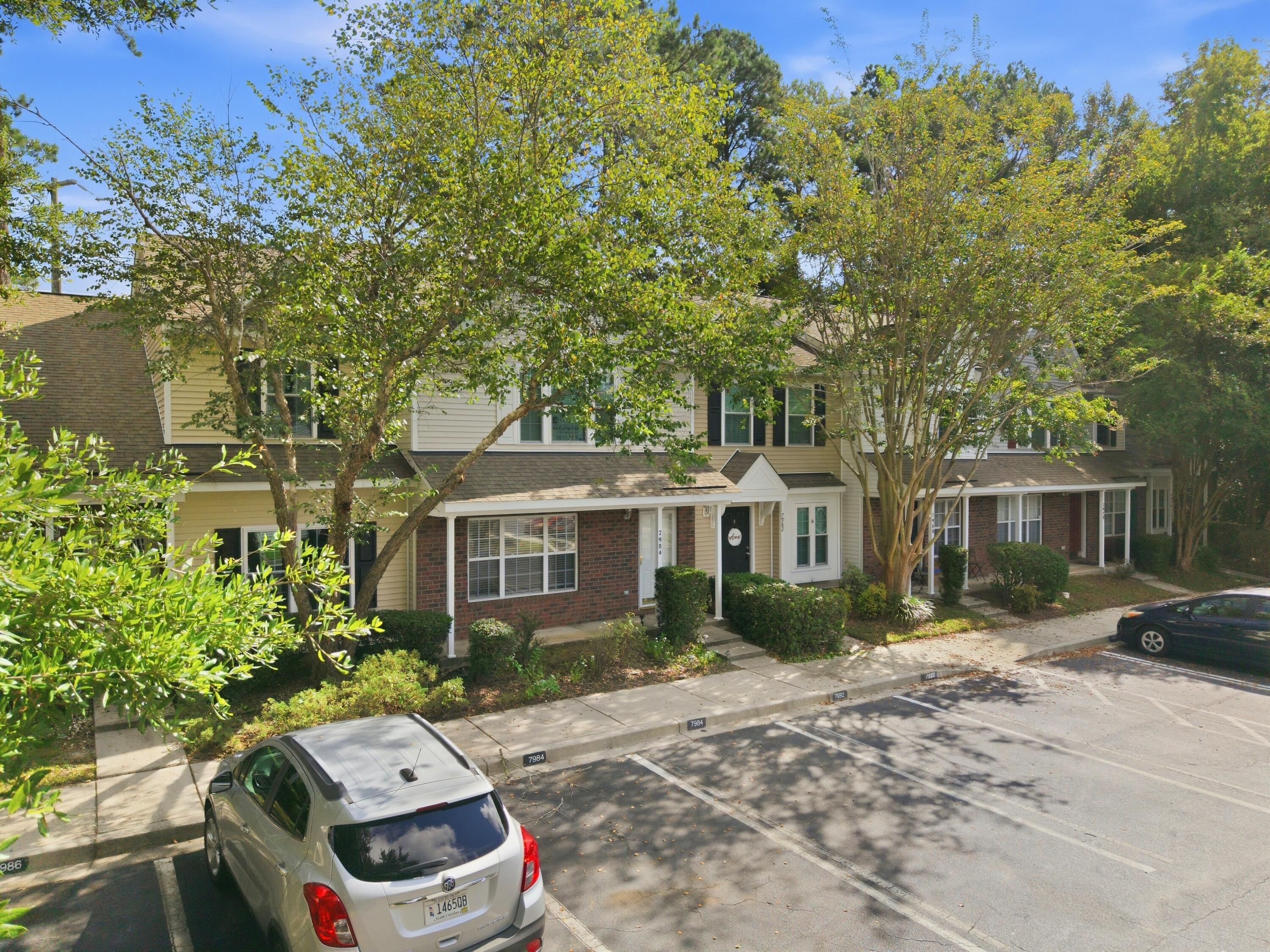 7984 Shadow Oak Drive