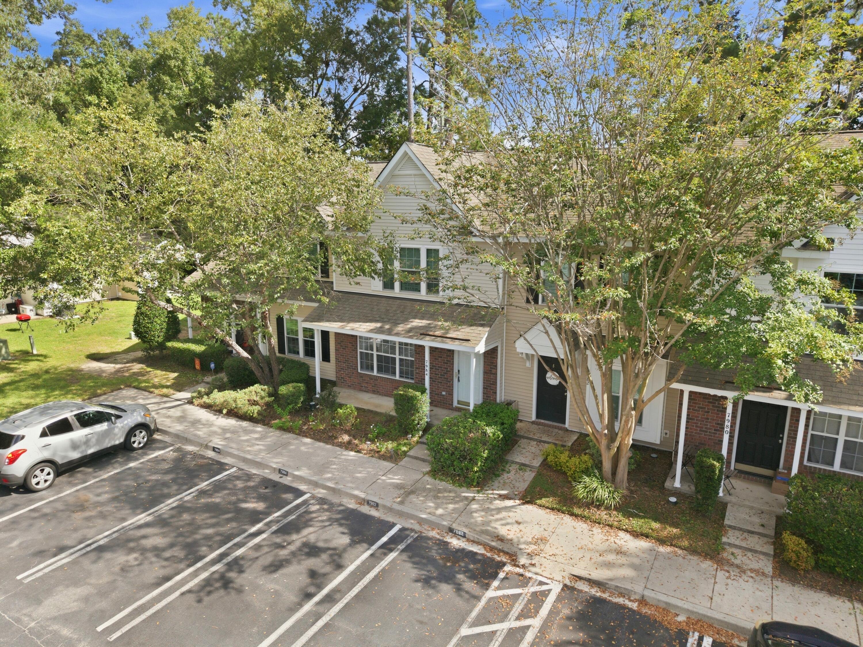 7984 Shadow Oak Drive