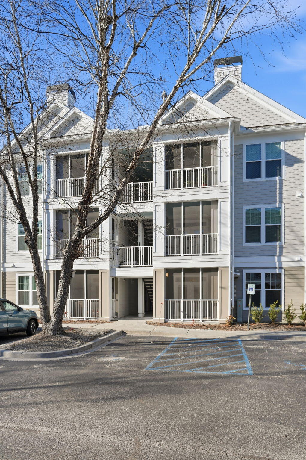 130 River Landing Drive 3111