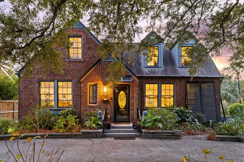 Photo of 29 Beverly Road, Charleston, SC 29407 (MLS # 25032198)