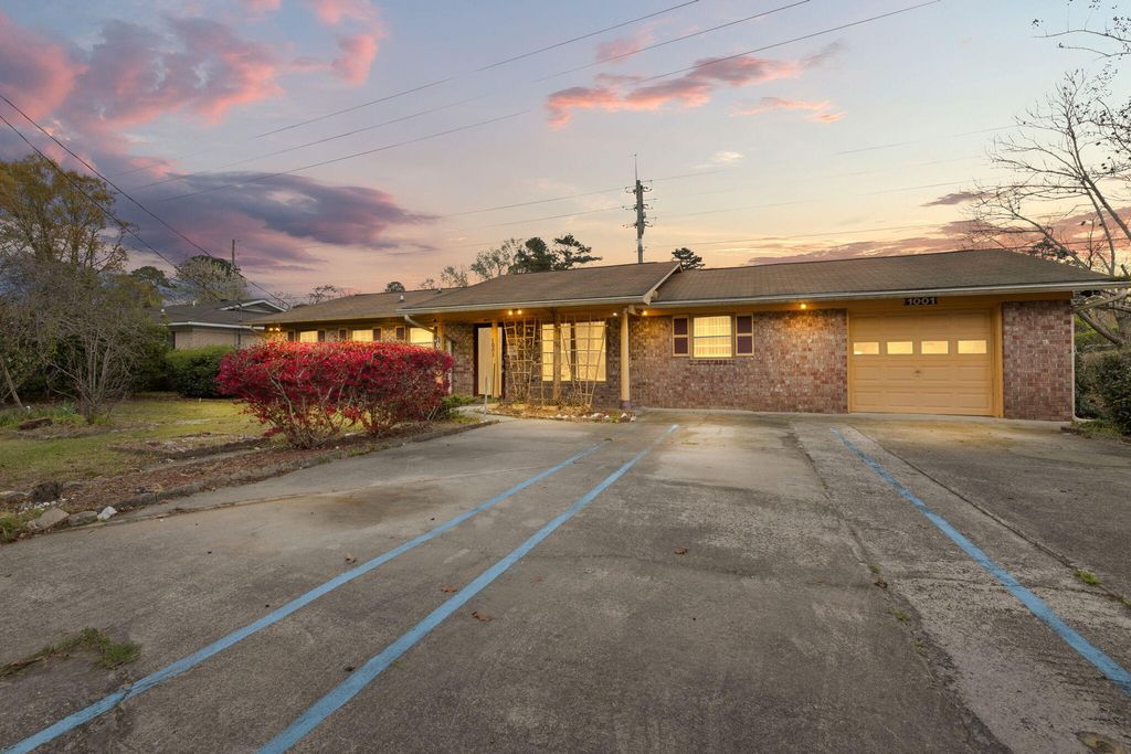 Photo of 1001 Margaret Drive, Ladson, SC 29456 (MLS # 26007766)