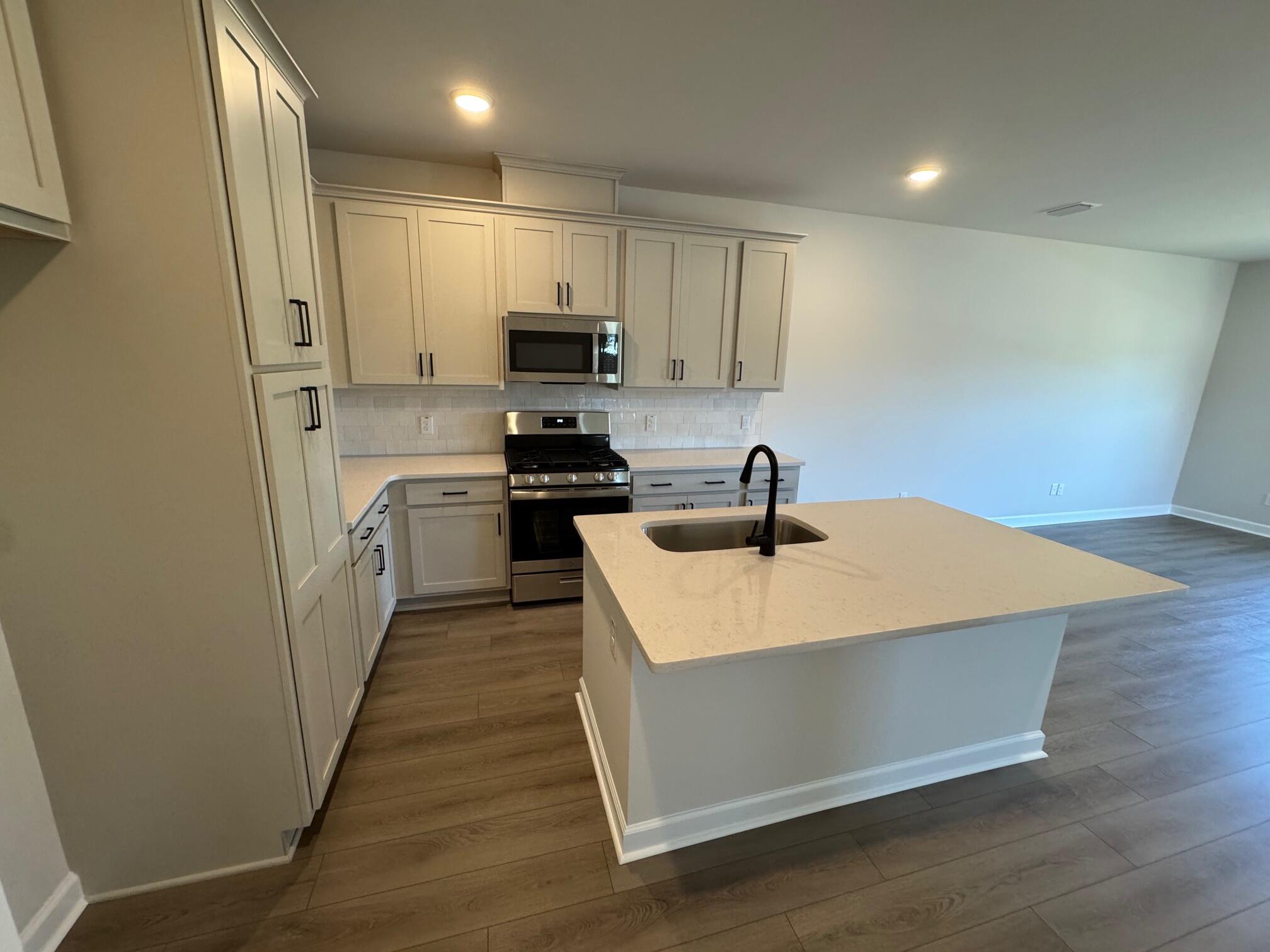 1060 Dusk Drive