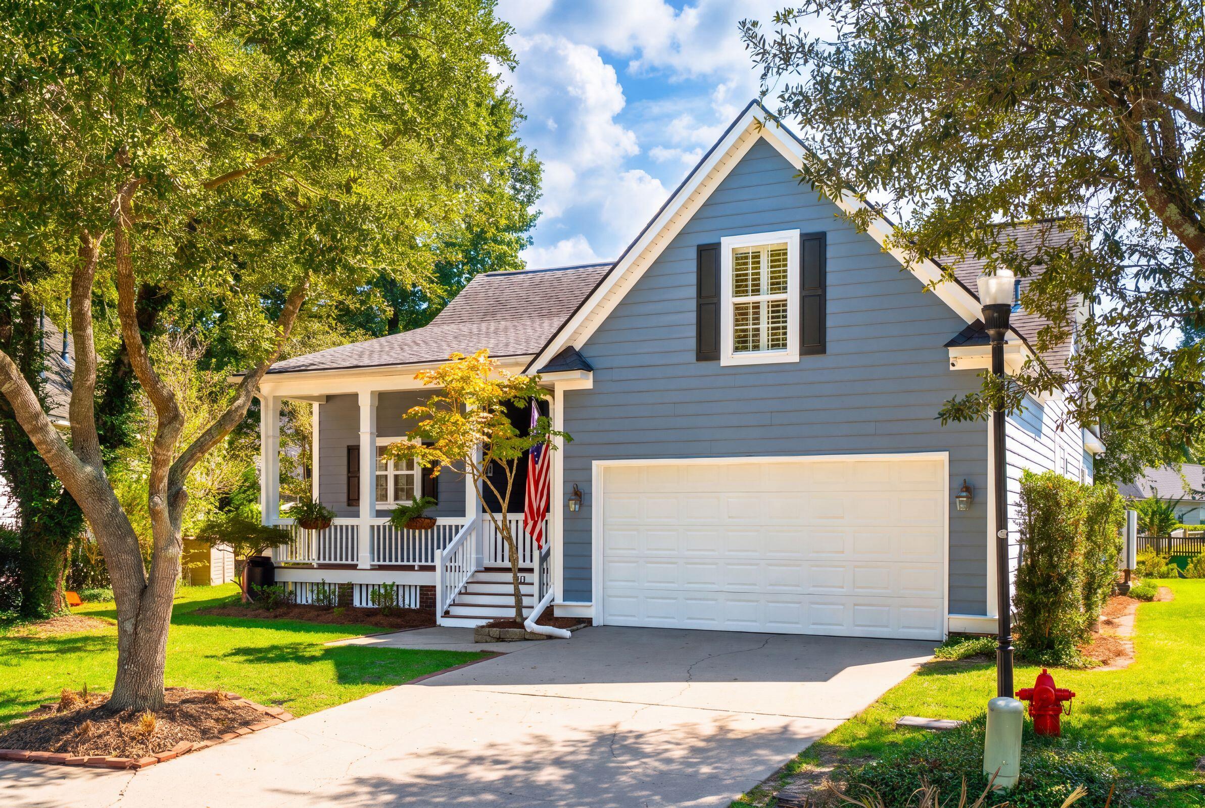 1425 Bloomingdale Lane