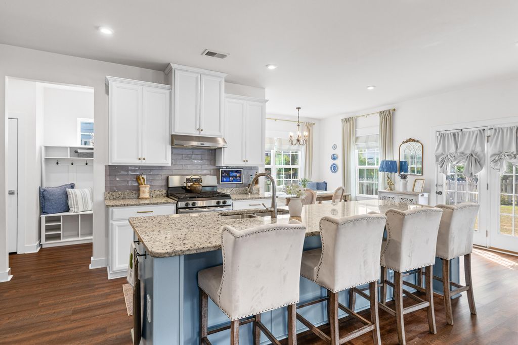 Photo of 202 Lynx Lane, Summerville, SC 29483 (MLS # 26012252)