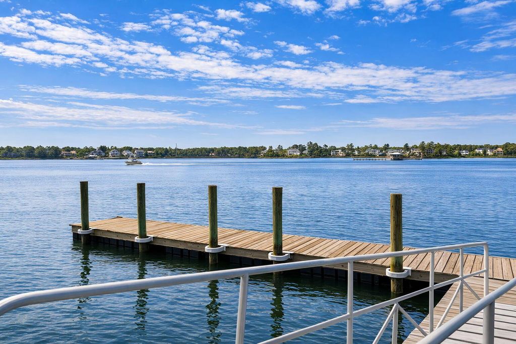 Photo of 132 Low Tide Court, Charleston, SC 29492 (MLS # 26006925)