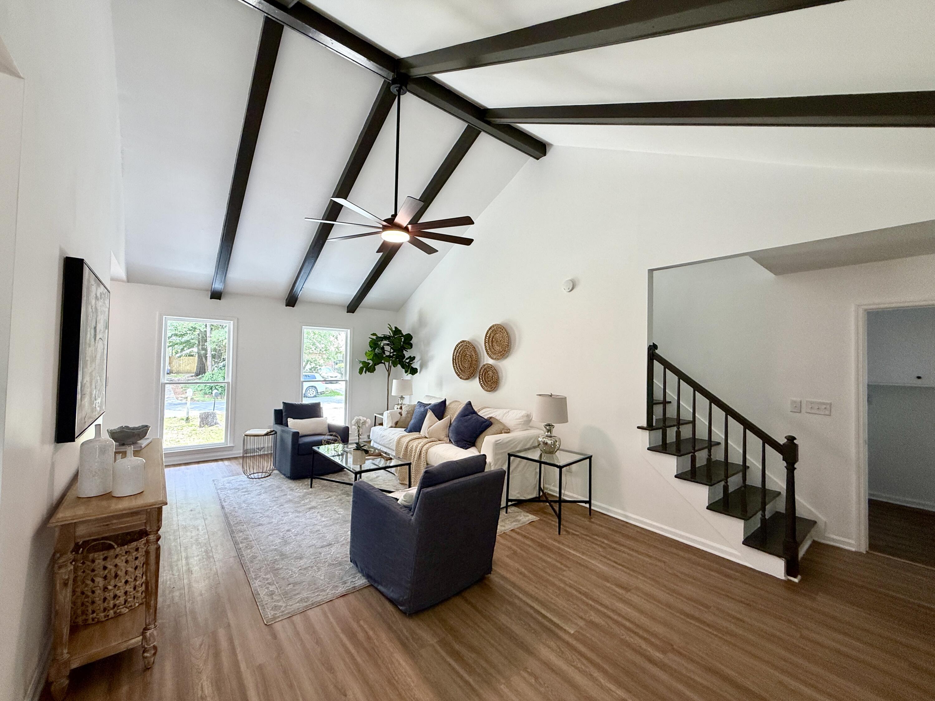 2526 Longbranch Drive