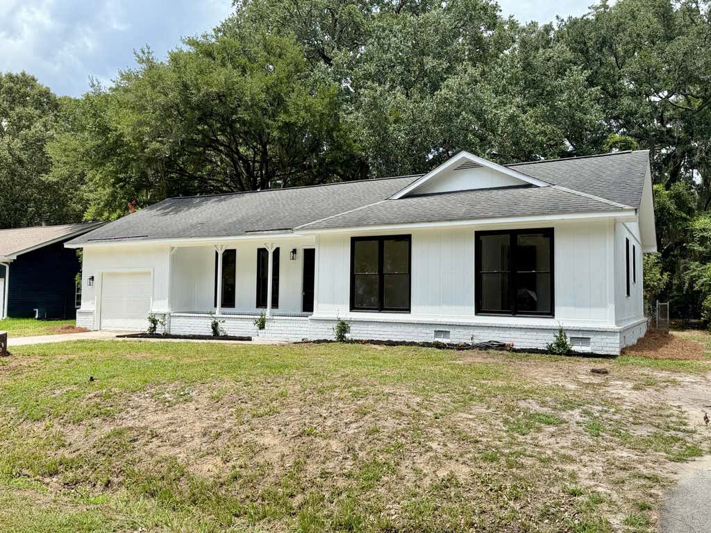 Photo of 2526 Longbranch Drive, Charleston, SC 29414 (MLS # 26021257)