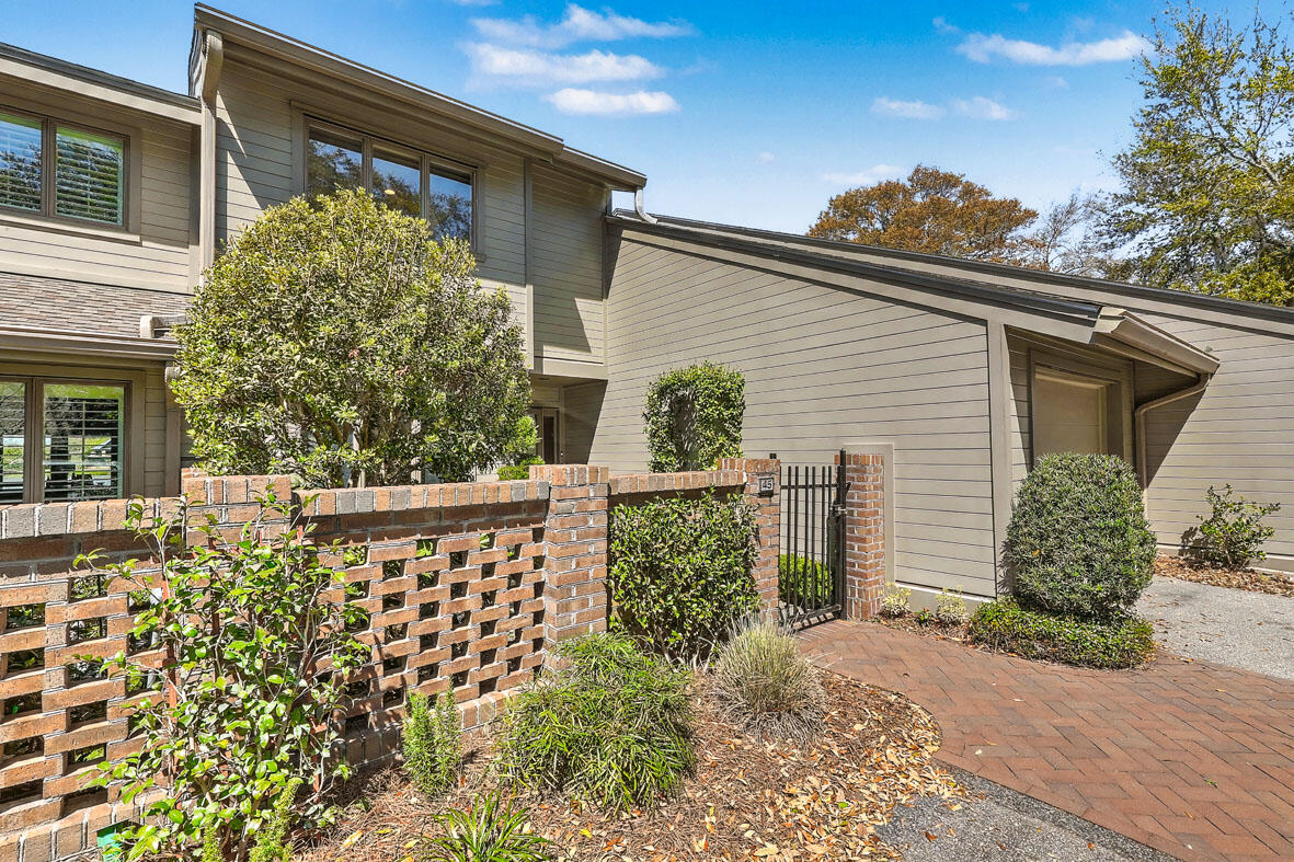 45 Wappoo Creek Place