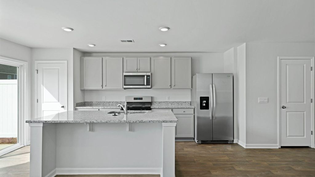 Photo of 908 Long Bluff Road, Summerville, SC 29486 (MLS # 26007125)