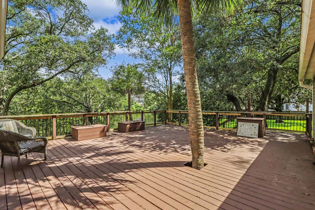 Photo of 838 Targave Road, Charleston, SC 29412 (MLS # 26022527)