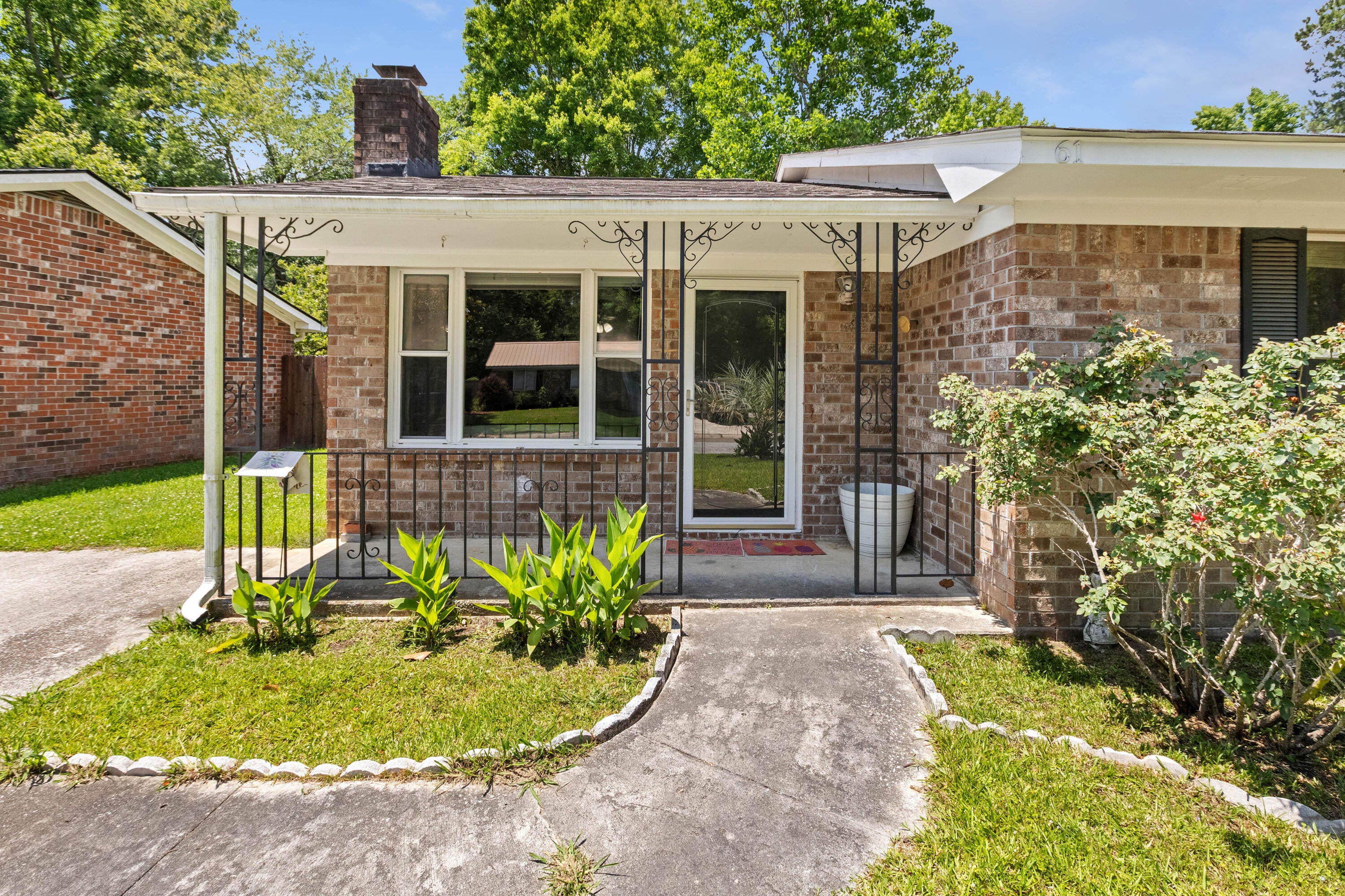 61 Tanbark Court