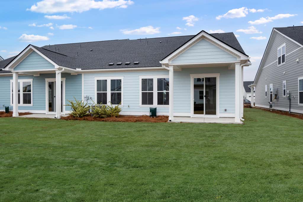 Photo of 424 Bluebird Bend Street, Summerville, SC 29486 (MLS # 26023380)