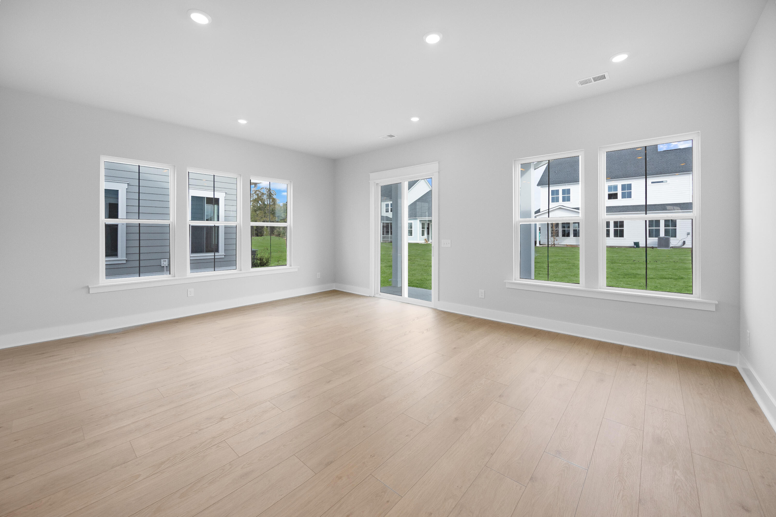 424 Bluebird Bend Street