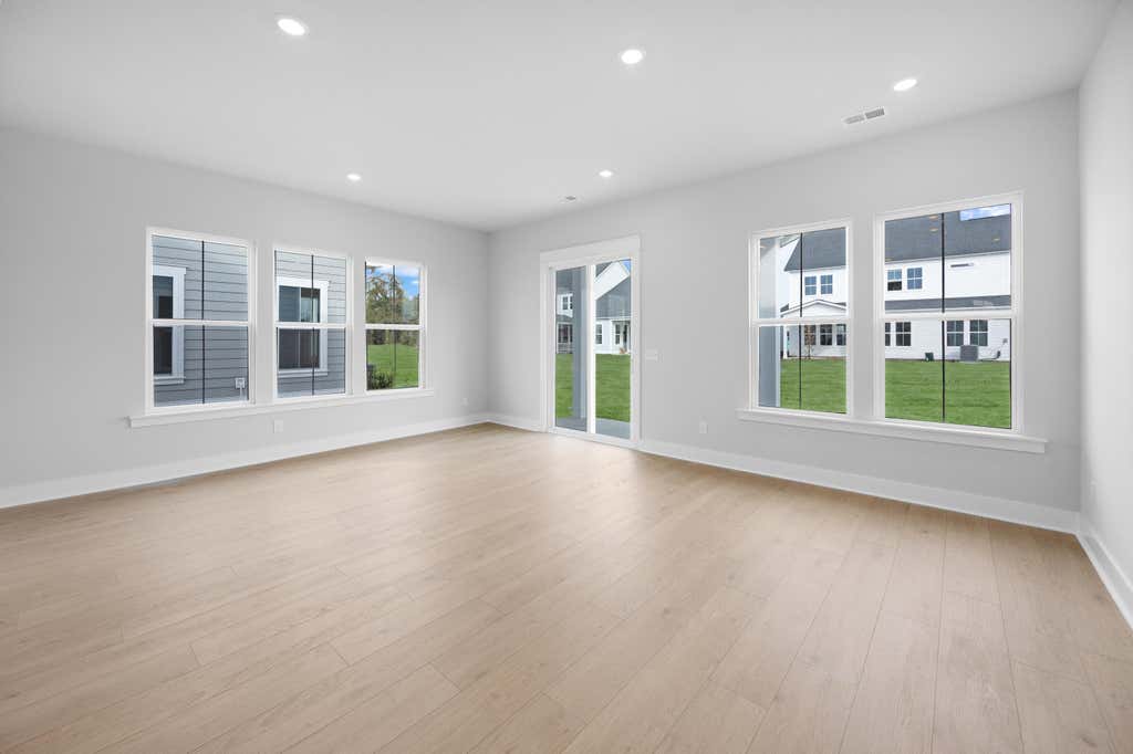 Photo of 424 Bluebird Bend Street, Summerville, SC 29486 (MLS # 26023380)