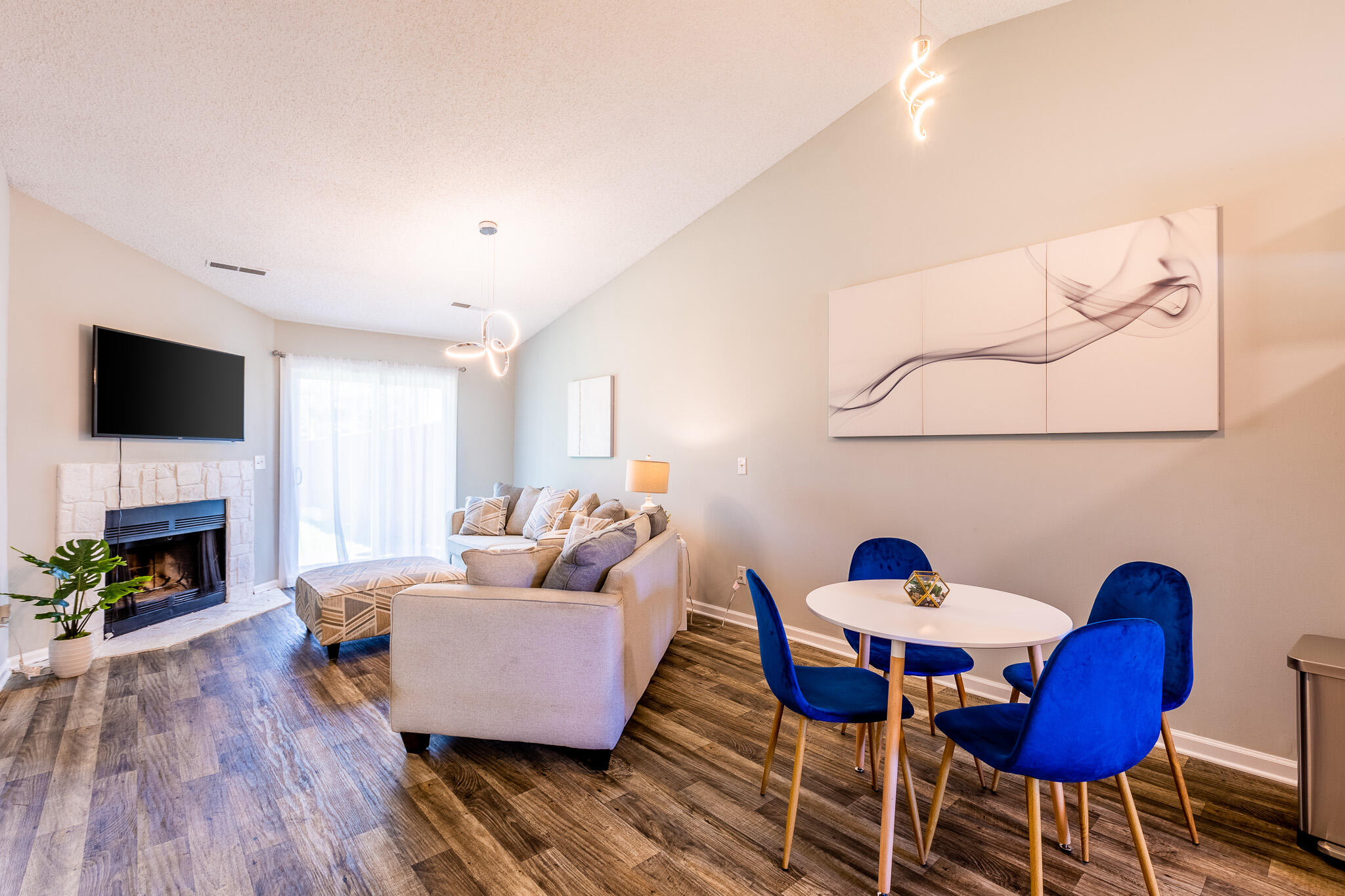 9614 N Cardinal Drive