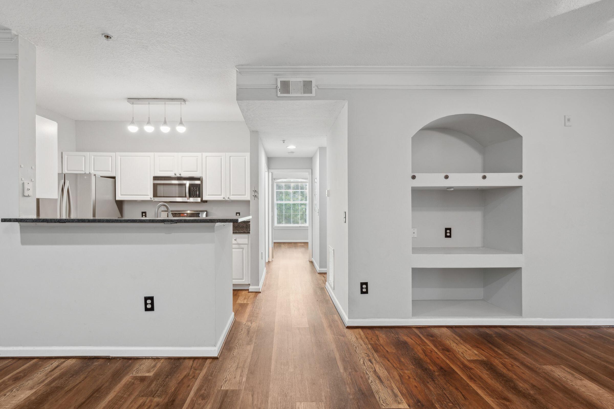 1300 Park West Boulevard 811