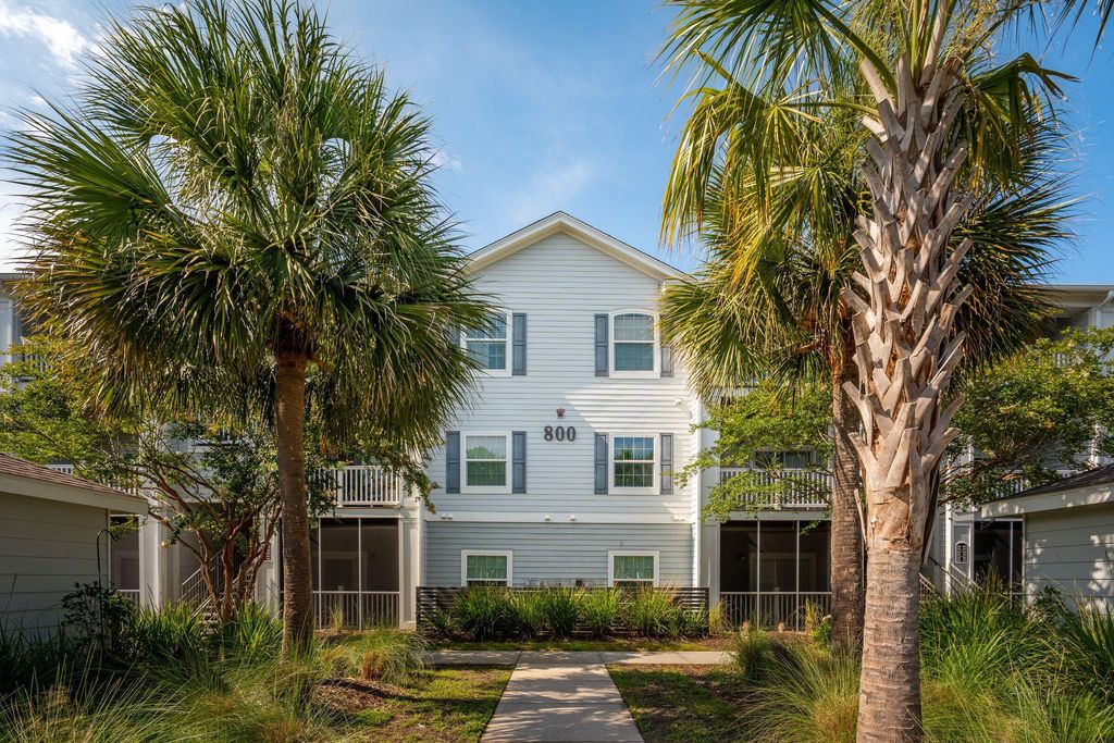 Photo of 1300 Park West Boulevard #811, Mount Pleasant, SC 29466 (MLS # 25019250)
