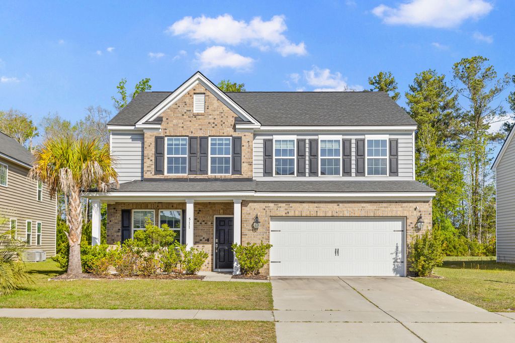 Photo of 511 Singing Bush Avenue, Summerville, SC 29486 (MLS # 26009268)
