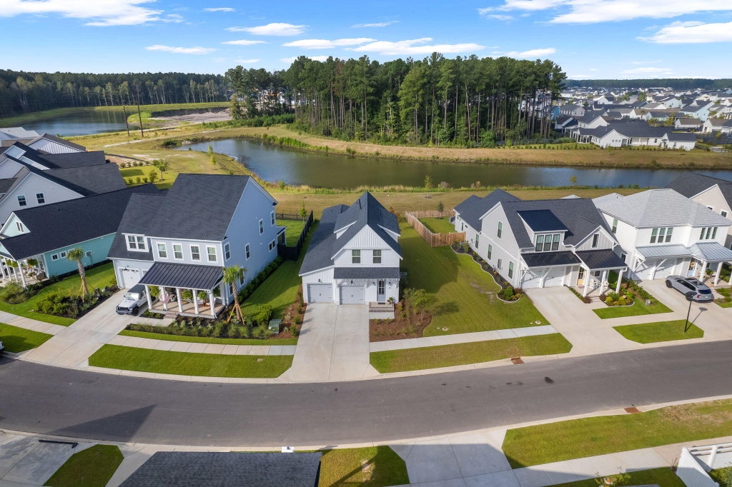 Photo of 201 Clearpath Drive, Summerville, SC 29486 (MLS # 26025935)