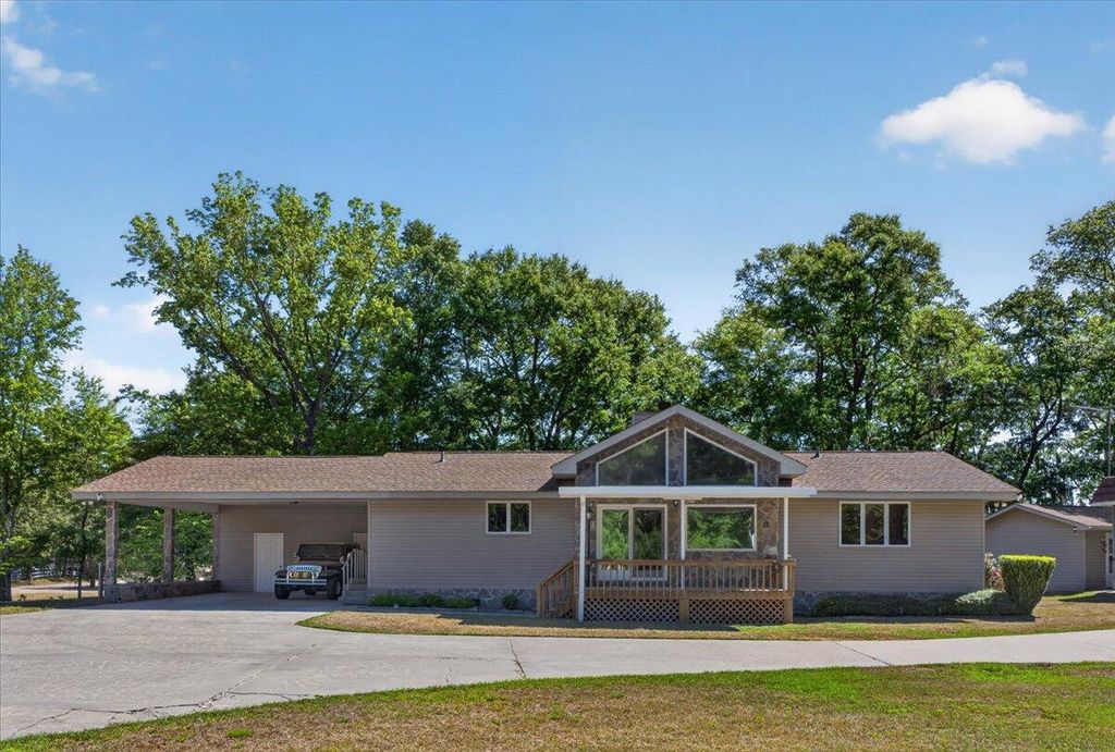 Photo of 138 Lake Marion Lane, Vance, SC 29163 (MLS # 26011806)