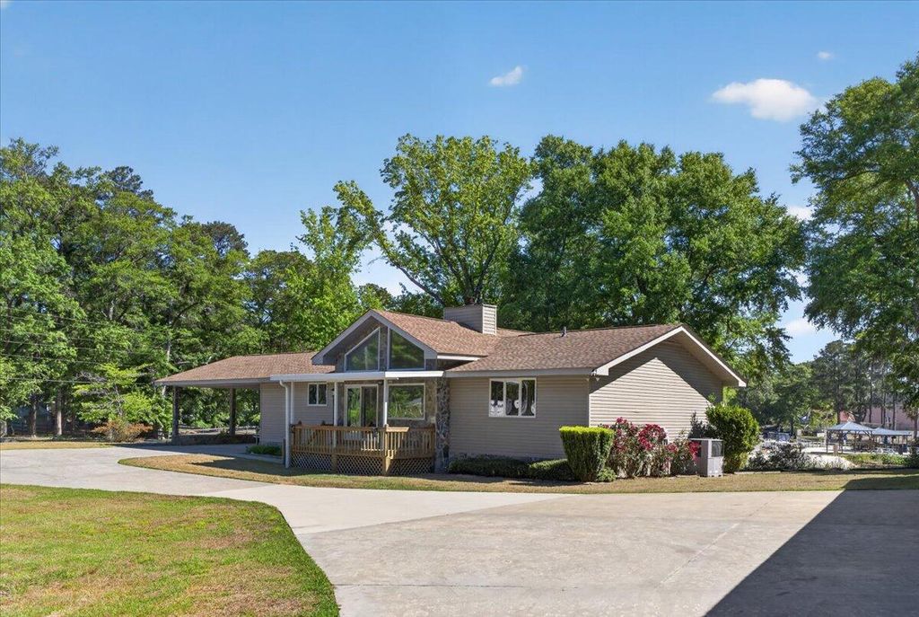 Photo of 138 Lake Marion Lane, Vance, SC 29163 (MLS # 26011806)