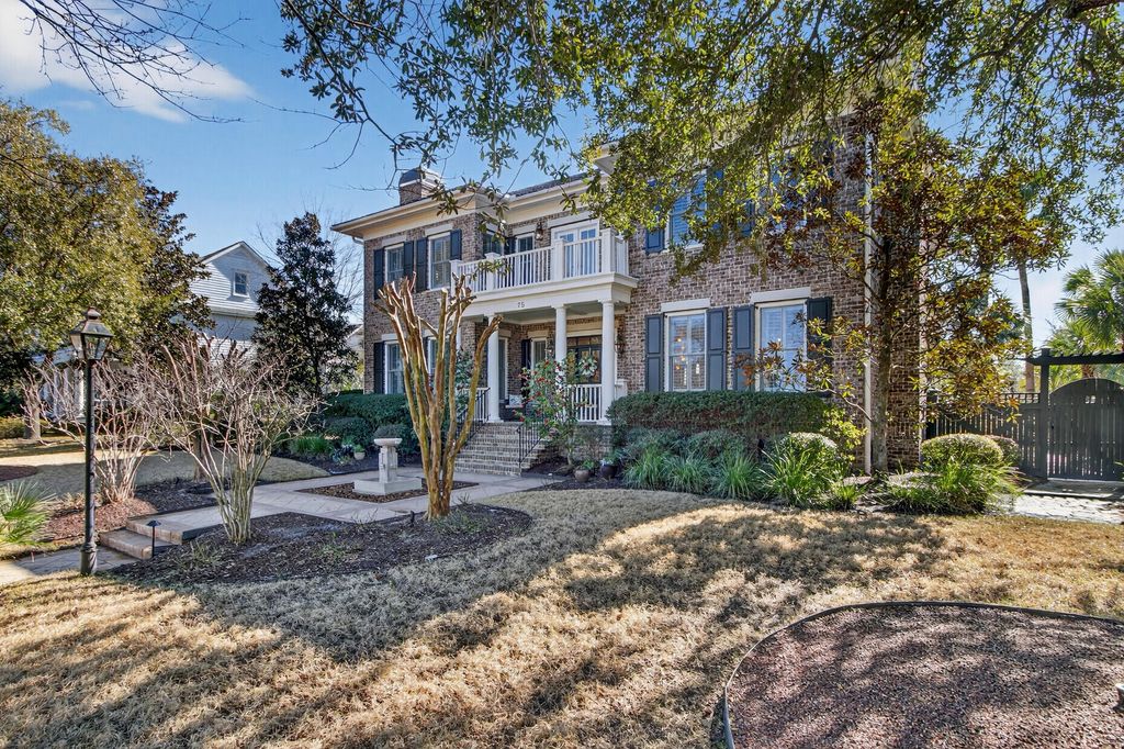 Photo of 75 Delahow Street, Charleston, SC 29492 (MLS # 26000984)