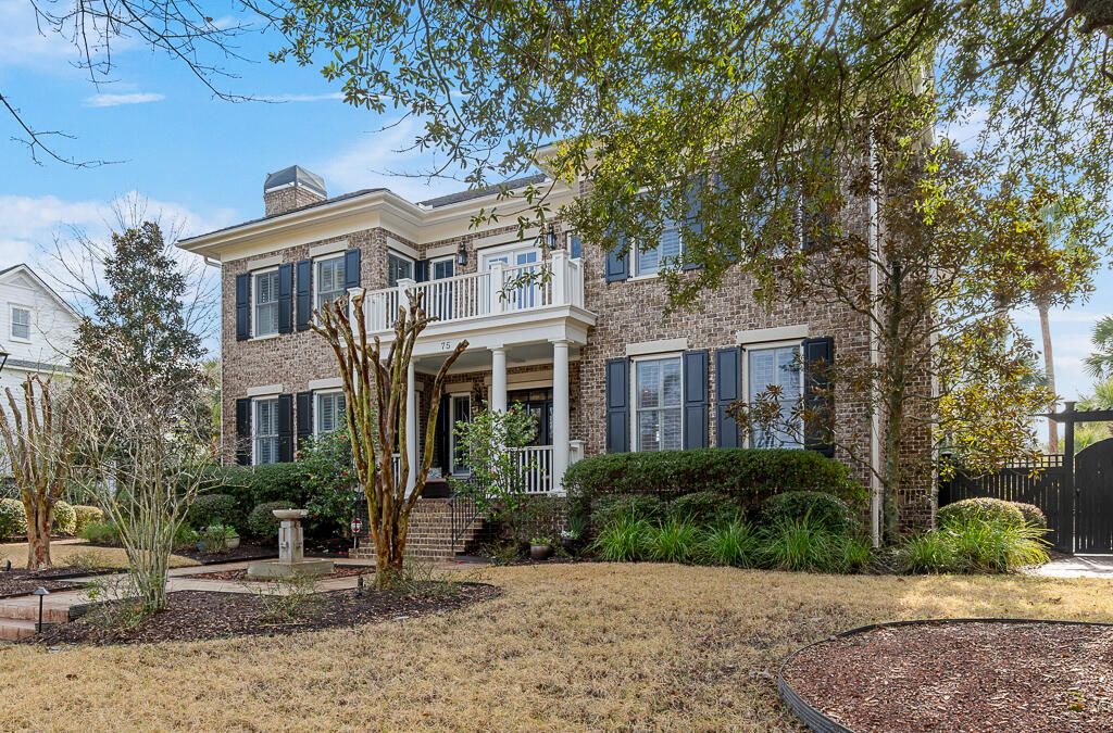 Photo of 75 Delahow Street, Charleston, SC 29492 (MLS # 26000984)