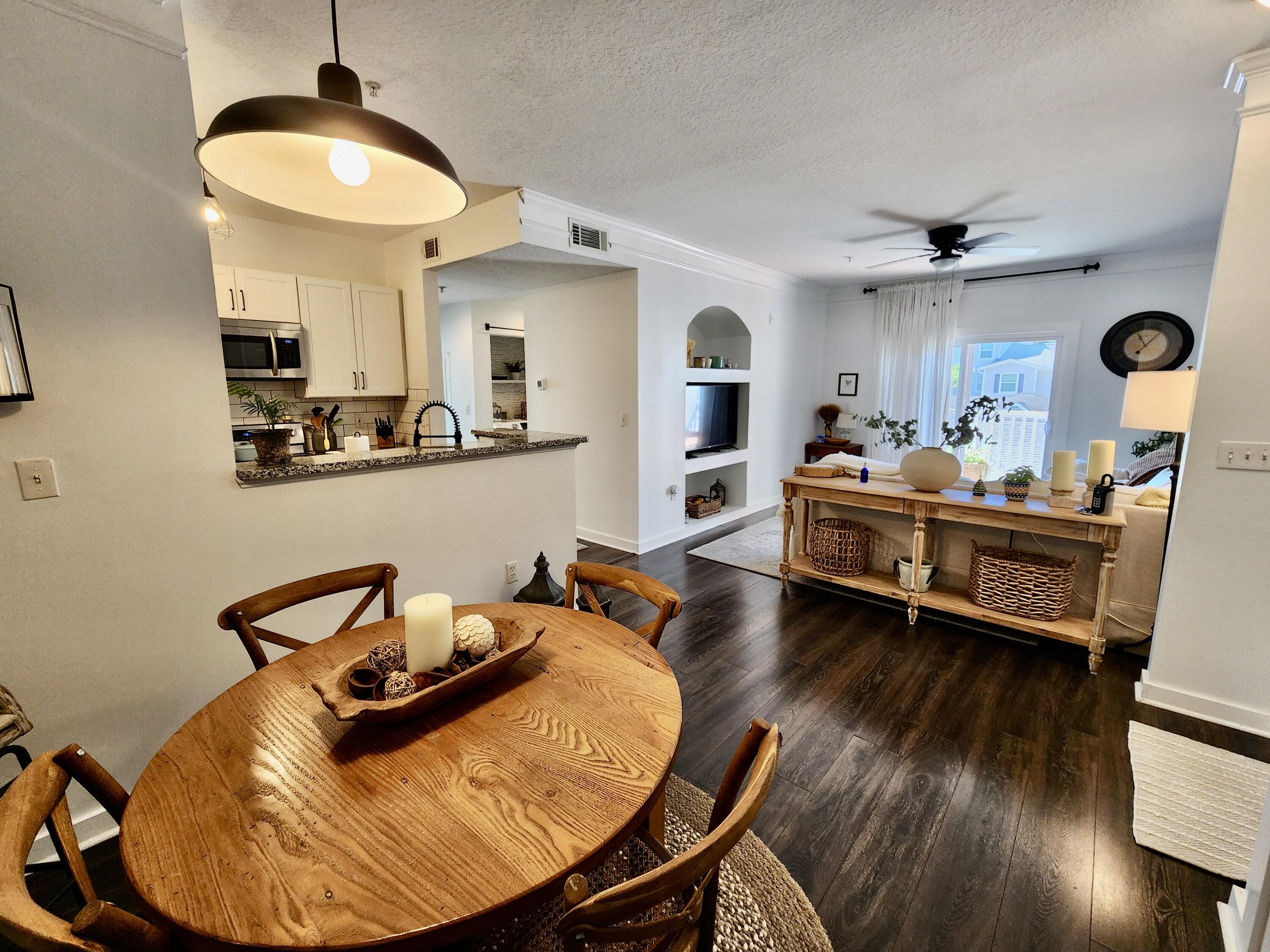 1300 Park West Boulevard 818