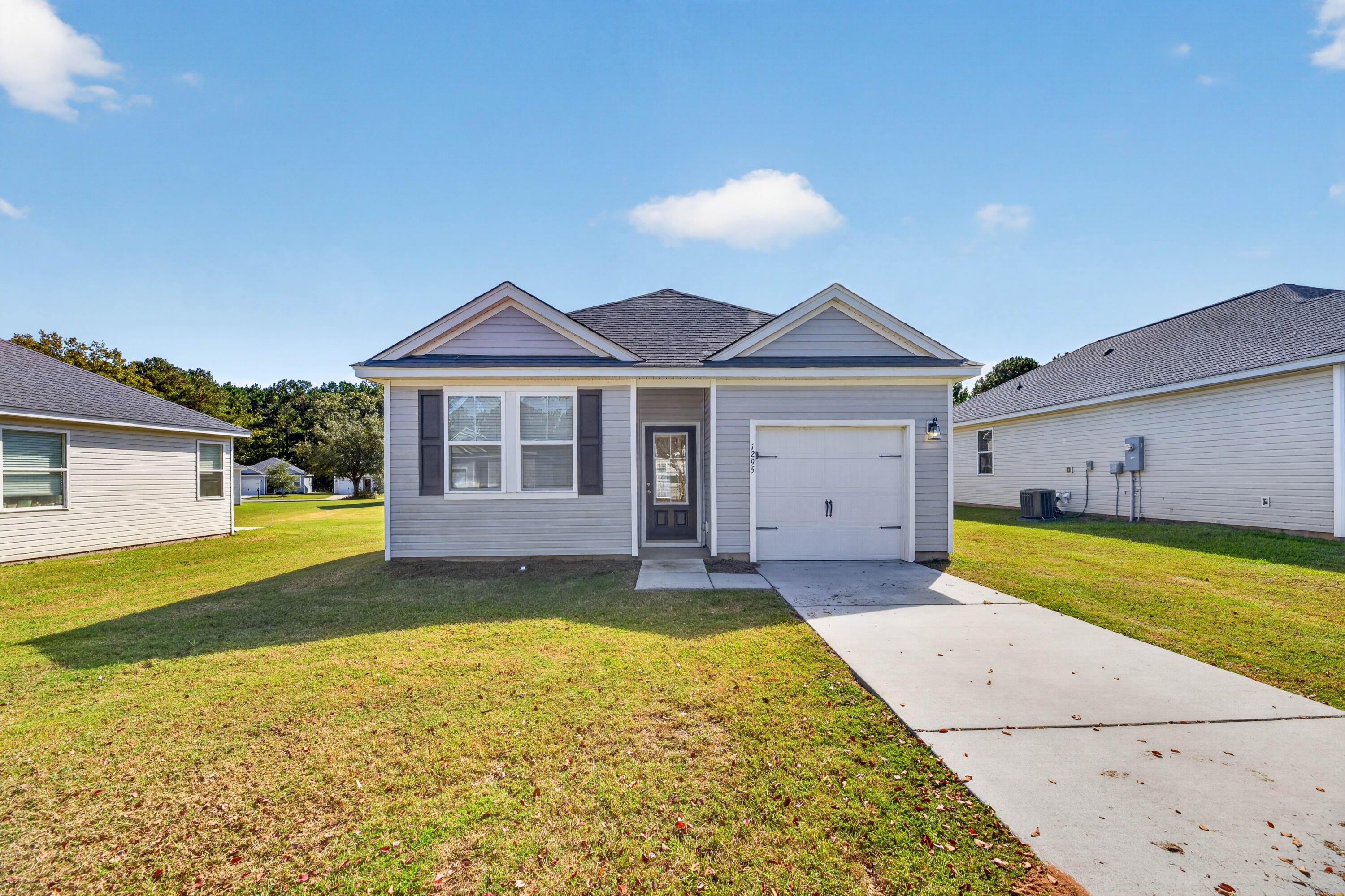 1295 Warrens Way