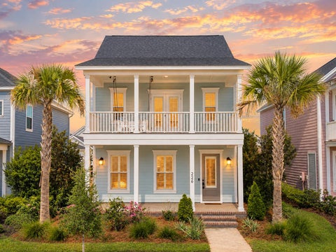 Photo of 226 Midtown Avenue, Summerville, SC 29486 (MLS # 26028396)