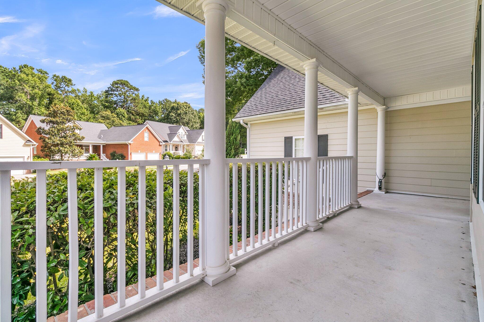 8618 Woodland Walk