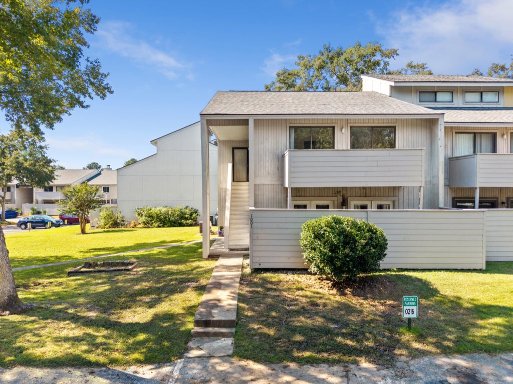 Photo of 1005 Waterwood Drive, Goose Creek, SC 29445 (MLS # 26028912)