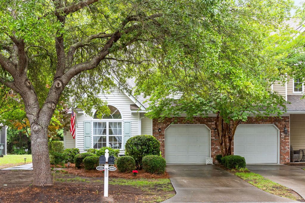 Photo of 1282 Fenwick Plantation Road, Johns Island, SC 29455 (MLS # 26014026)