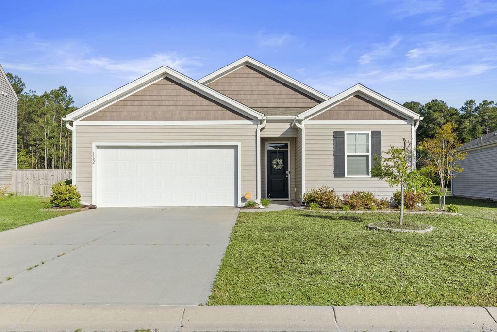 Photo of 162 Oakwood Boulevard, Summerville, SC 29486 (MLS # 26009402)