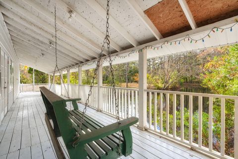 A home in Moncks Corner