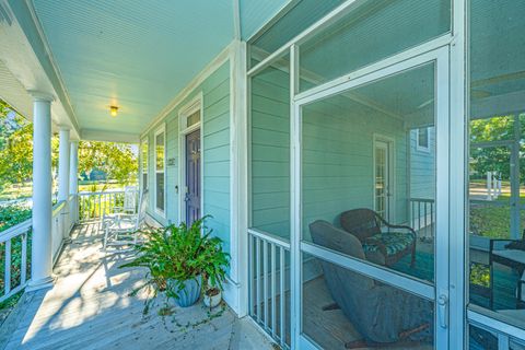 A home in North Charleston