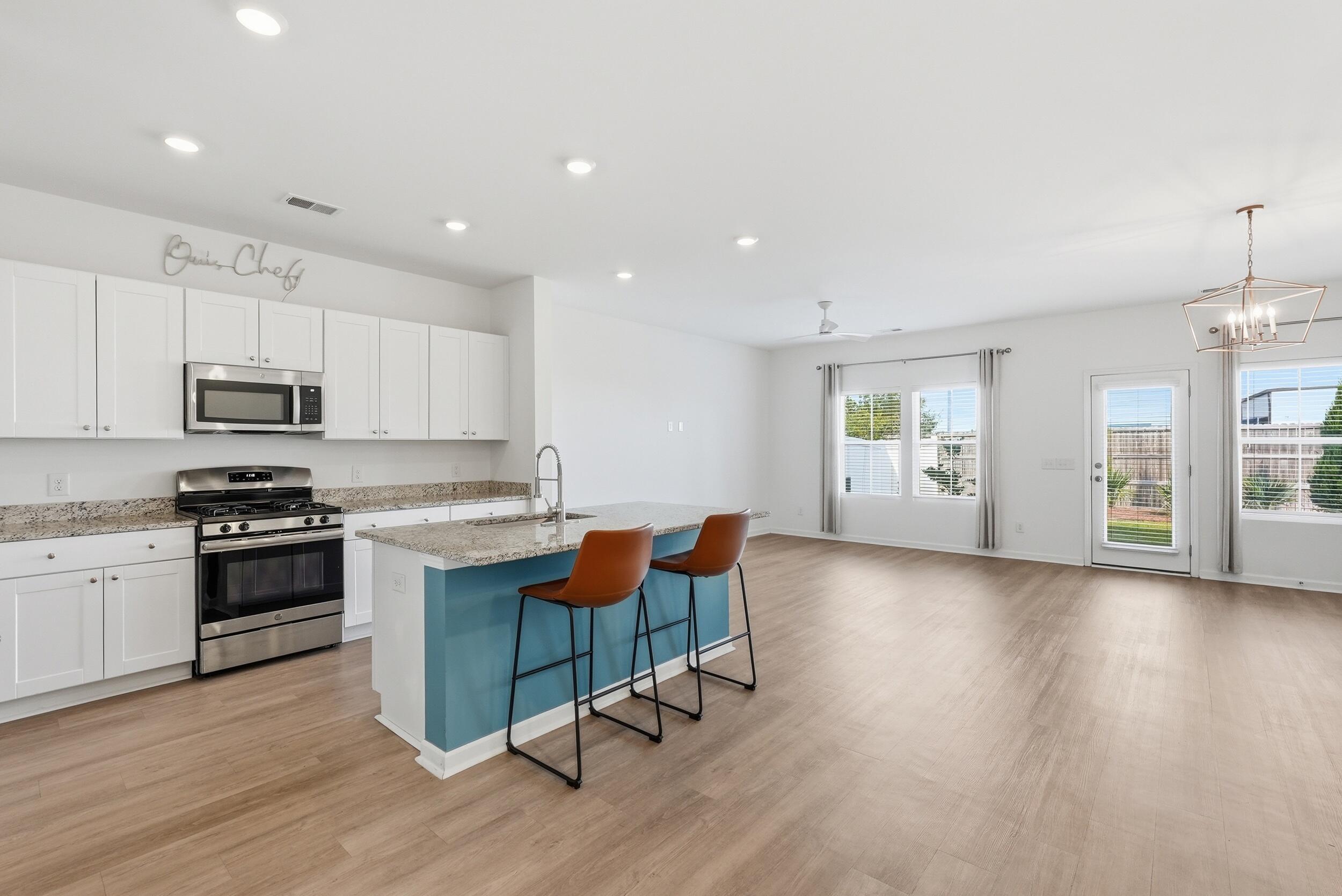 4005 E Associate Drive