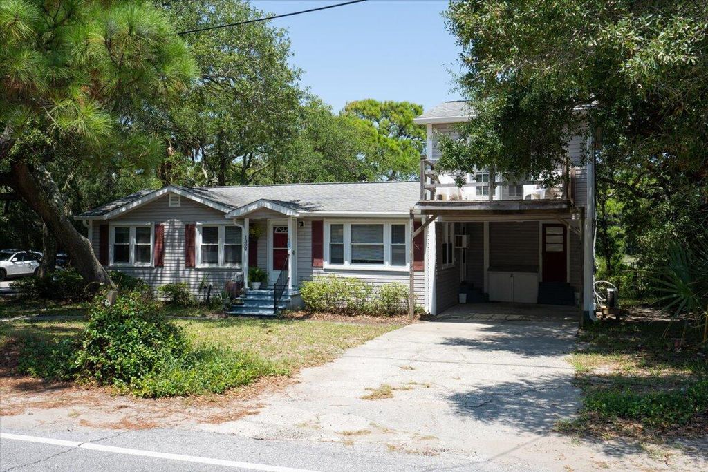 Photo of 1302 E Ashley Avenue, Folly Beach, SC 29439 (MLS # 26011526)