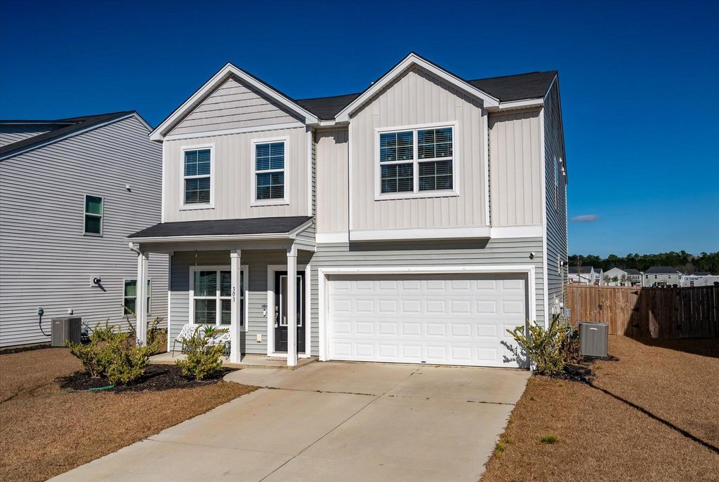 Photo of 303 Torslanda Lane, Summerville, SC 29486 (MLS # 26001548)