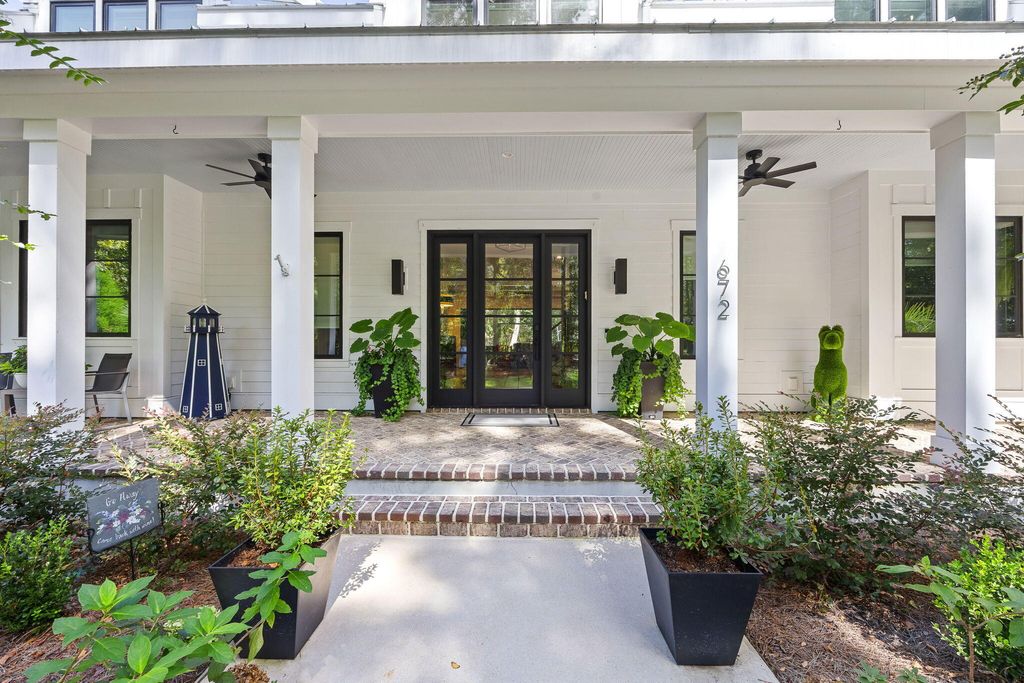 Photo of 672 Barbados Drive, Charleston, SC 29492 (MLS # 25027496)