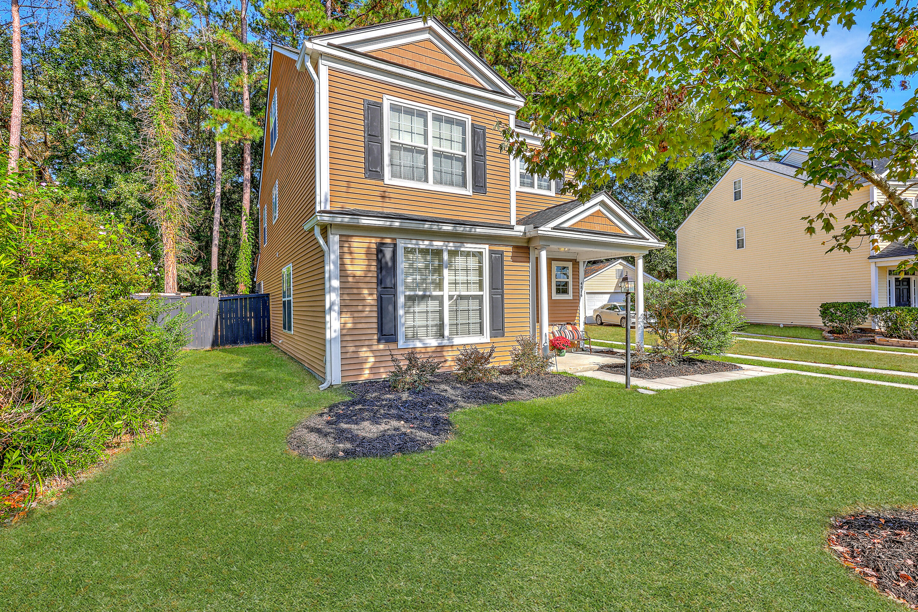 4816 W Red Maple Circle