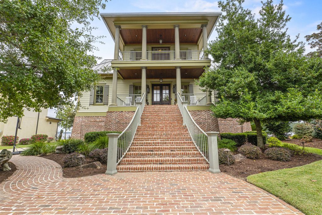 Photo of 232 Waters Edge Drive, Lexington, SC 29072 (MLS # 25032207)