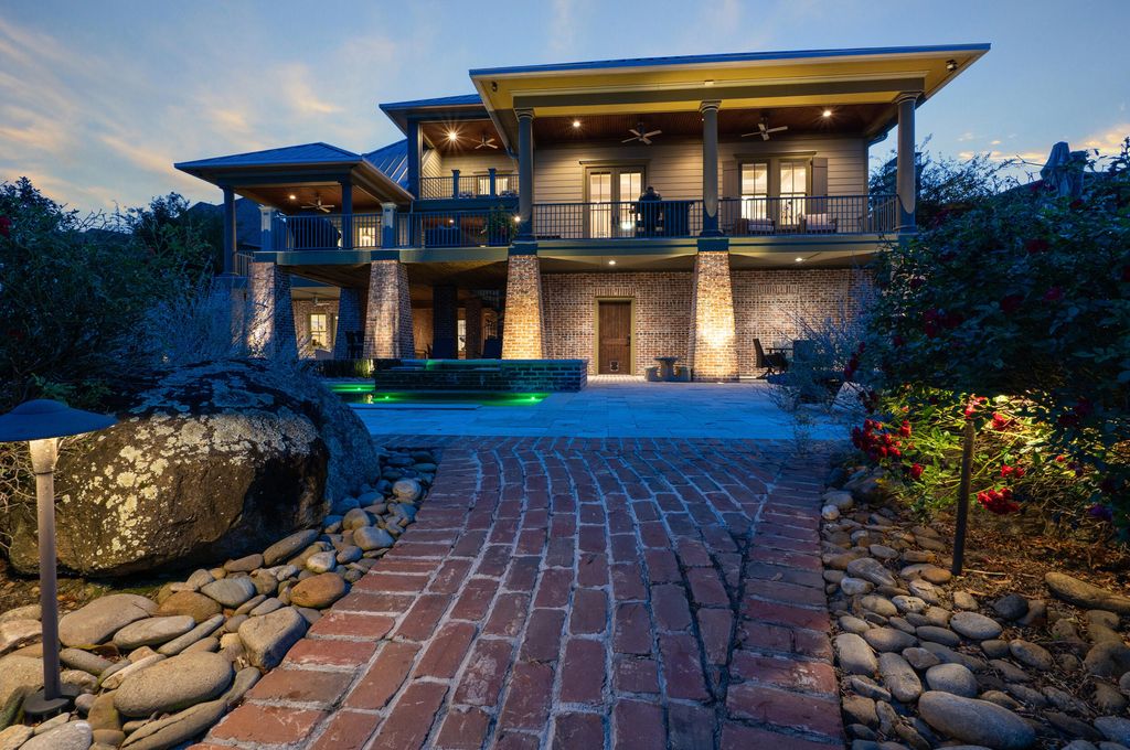 Photo of 232 Waters Edge Drive, Lexington, SC 29072 (MLS # 25032207)