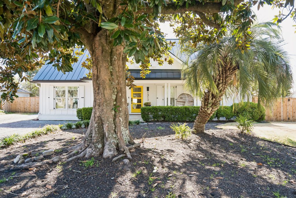 Photo of 1313 Lonnie Circle, Mount Pleasant, SC 29464 (MLS # 26008640)