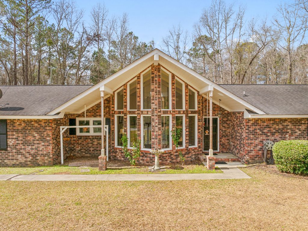 Photo of 108 Coy Court, Summerville, SC 29486 (MLS # 26005952)