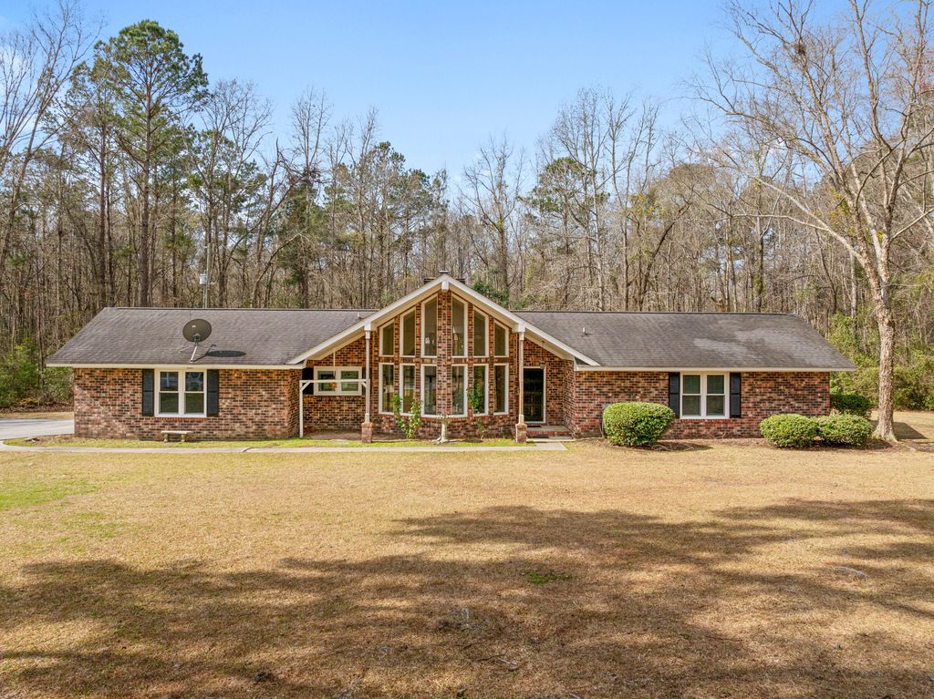 Photo of 108 Coy Court, Summerville, SC 29486 (MLS # 26005952)